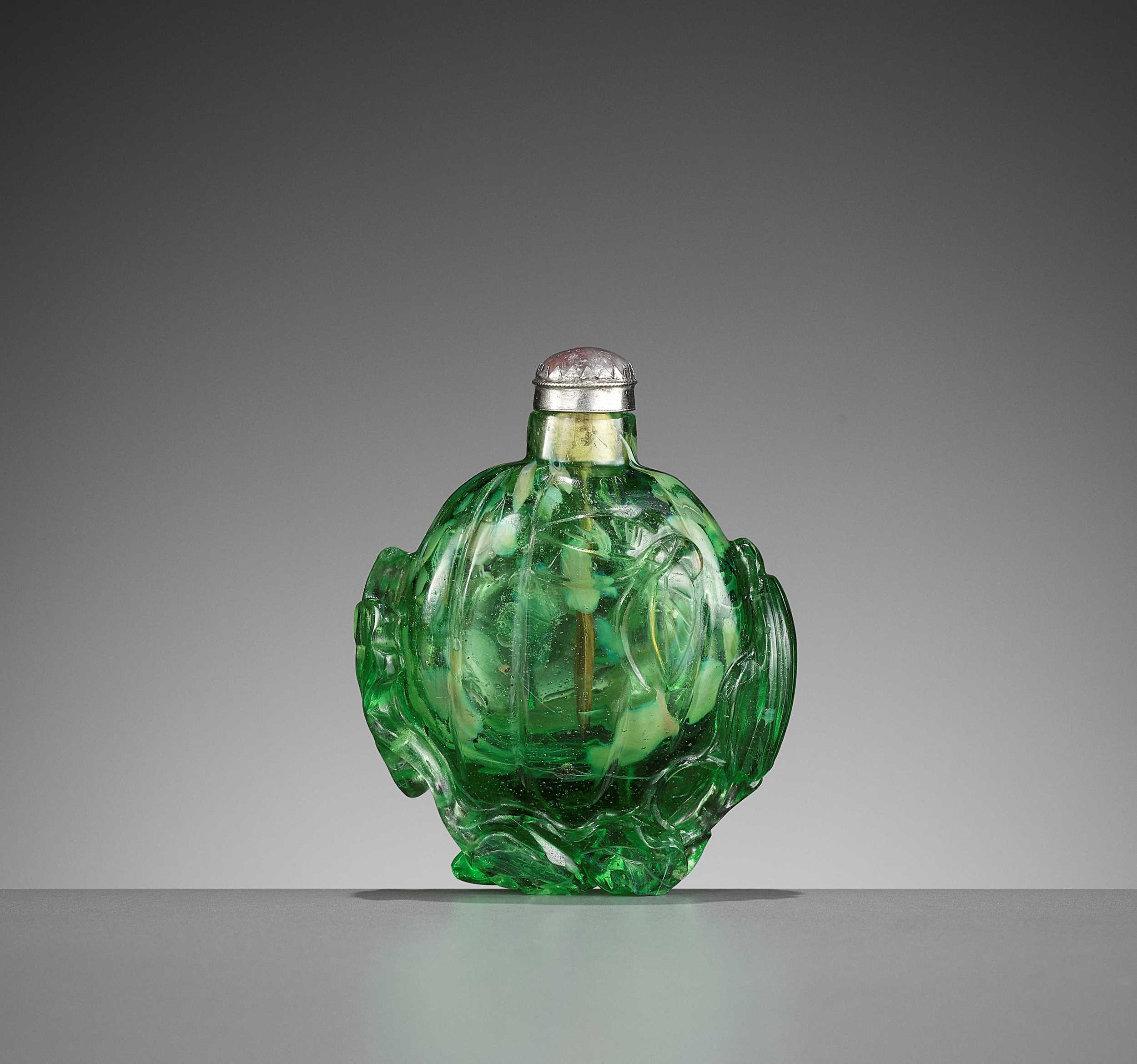 Lot 633 - A SANDWICH GLASS ‘MELON’ SNUFF BOTTLE, MID 18TH TO EARLY 19TH CENTURY