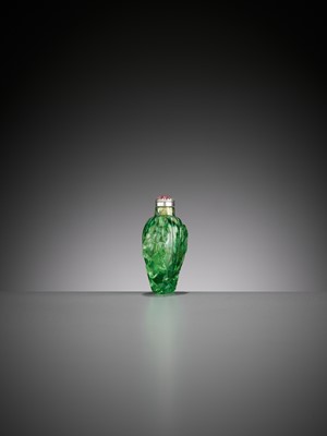Lot 633 - A SANDWICH GLASS ‘MELON’ SNUFF BOTTLE, MID 18TH TO EARLY 19TH CENTURY