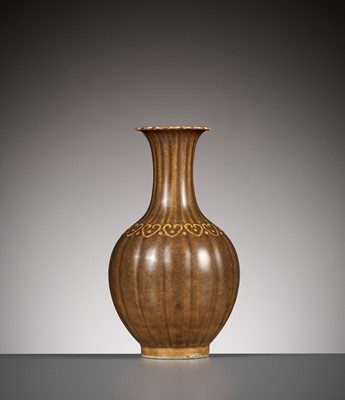 Lot 118 - A BROWN-GLAZED AND LOBED ‘RUYI’ VASE, 18TH CENTURY