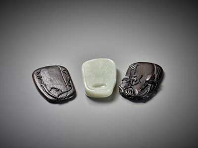 Lot 173 - A PALE CELADON JADE INKSTONE WITH MATCHING ZITAN STAND AND COVER, QING DYNASTY