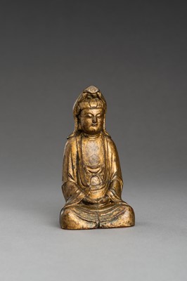 Lot 282 - A GOLD LACQUERED WOOD FIGURE OF GUANYIN, 19th CENTURY