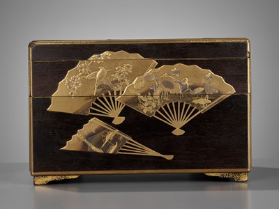 Lot 4 - HOTOKUSAI: A FINE TWO TIERED ‘FAN AND BIRDS’ LACQUER JUBAKO