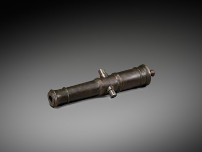 Lot 505 - A BRONZE CANNON, QING DYNASTY, DAOGUANG PERIOD