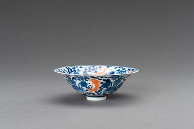 Lot 703 - A FINE BLUE AND WHITE ‘GOLDFISH’ PORCELAIN BOWL, c. 1920s