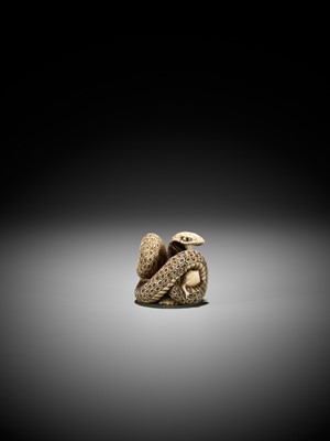 Lot 25 - A SUPERB IVORY NETSUKE OF A SNAKE PREYING ON A FROG, ATTRIBUTED TO MASATSUGU