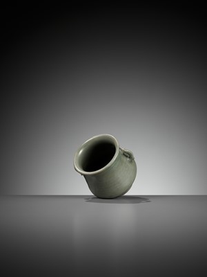 Lot 66 - A SMALL LONGQUAN CELADON CENSER, SONG TO YUAN DYNASTY