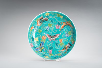 Lot 652 - A TURQUOISE GROUND ‘BUTTERFLIES’ PORCELAIN DISH, GUANGXU MARK AND PERIOD