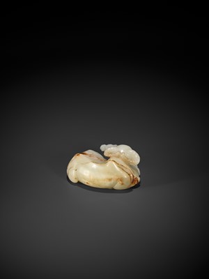 Lot 347 - A WHITE AND RUSSET JADE GROUP OF A WATER BUFFALO AND A CALF, 18TH - 19TH CENTURY