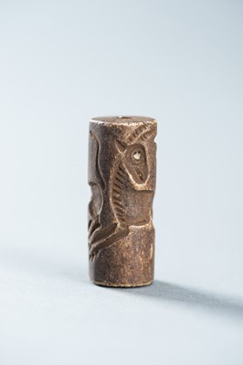 Lot 975 - FIVE BACTRIAN STONE AND AGATE CYLINDER SEALS