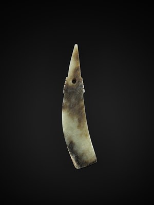 Lot 793 - A CELADON AND RUSSET QI JADE BLADE, QIJIA CULTURE