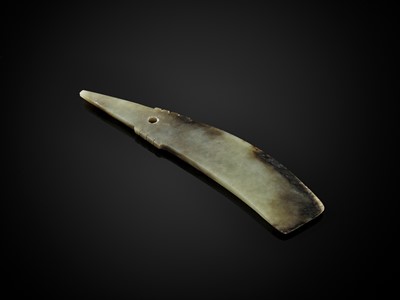 Lot 793 - A CELADON AND RUSSET QI JADE BLADE, QIJIA CULTURE