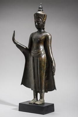 Lot 673 - AN AYUTTHAYA PERIOD BRONZE OF BUDDHA SHAKYAMUNI, 17TH CENTURY