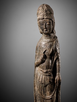 Lot 150 - A RARE AND IMPORTANT LIMESTONE FIGURE OF A BODHISATTVA, LONGMEN GROTTOES, NORTHERN WEI DYNASTY
