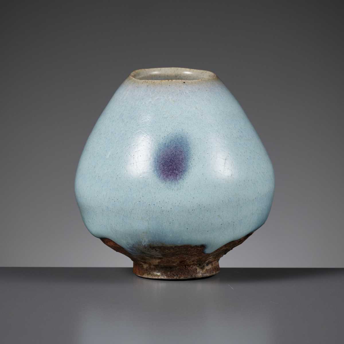 Lot 74 - A SMALL JUNYAO PURPLE-SPLASHED ‘LOTUS BUD’ WATERPOT, NORTHERN SONG OR JIN DYNASTY