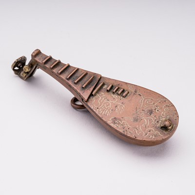 Lot 1157 - A COPPER BRONZE ‘BIWA’ YATATE, EDO