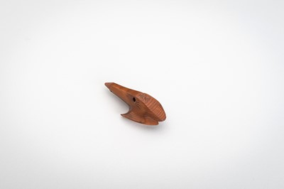Lot 1512 - SUKETOMO: A HIDA SCHOOL ITTOBORI WOOD NETSUKE OF A BIRD