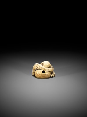 Lot 193 - A CHARMING IVORY NETSUKE OF HOTEI WITH PUPPY