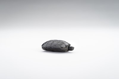 Lot 362 - A WOOD NETSUKE OF A TORTOISE