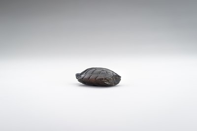 Lot 362 - A WOOD NETSUKE OF A TORTOISE