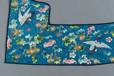 Lot 449 - AN EMBROIDERED BLUE GROUND ‘CRANES AND BATS’ COLLAR, QING