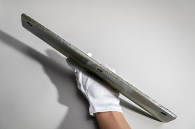 Lot 773 - A LARGE GREEN AND BROWN CEREMONIAL JADE BLADE, QIJIA CULTURE