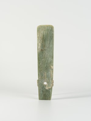 Lot 787 - A JADE CEREMONIAL BLADE, GUI, QIJIA