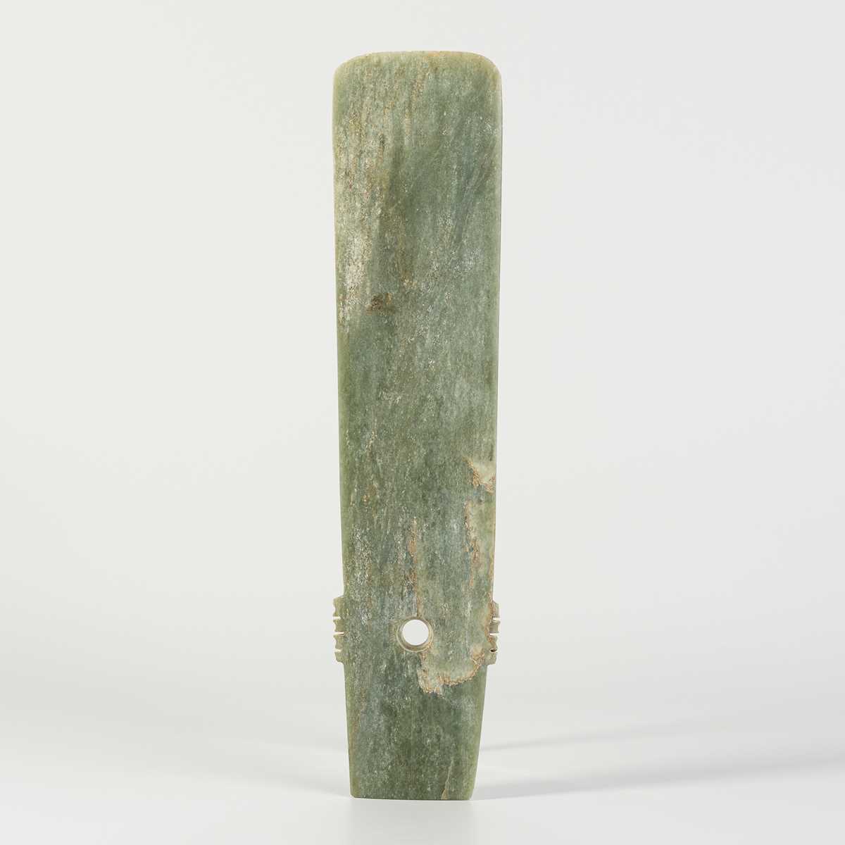 Lot 787 - A JADE CEREMONIAL BLADE, GUI, QIJIA