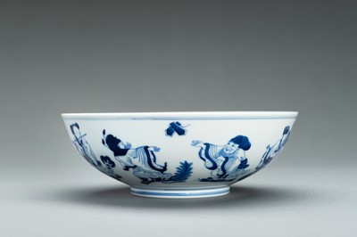 Lot 655 - A BLUE AND WHITE PORCELAIN ‘EIGHT IMMORTALS’ BOWL, GUANGXU MARK AND PERIOD