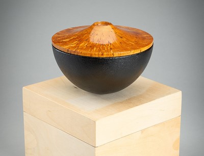 Lot 230 - A MODERNIST ROOT WOOD AND LACQUER BOWL AND COVER