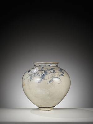 Lot 81 - A LARGE BLUE AND WHITE ‘FLORAL’ JAR, JOSEON DYNASTY