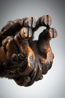 Lot 886 - KOMEI: A WOOD NETSUKE OF A KIRIN