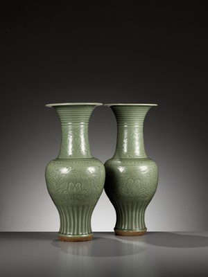 Lot 83 - A PAIR OF LARGE LONGQUAN CELADON PHOENIX TAIL VASES, YENYEN, LATE MING DYNASTY