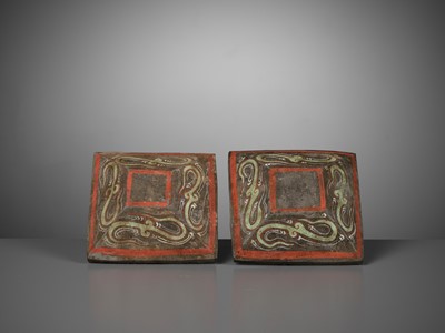 Lot 64 - A PAIR OF LARGE PAINTED POTTERY SQUARE VASES AND COVERS, FANGHU, HAN DYNASTY