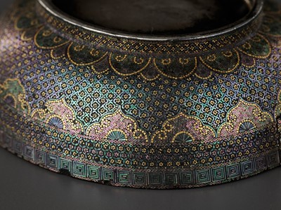 Lot 2 - A MAGNIFICENT AND EXTREMELY RARE MOTHER-OF-PEARL INLAID BLACK-LACQUER AND SILVER POURING VESSEL, YI