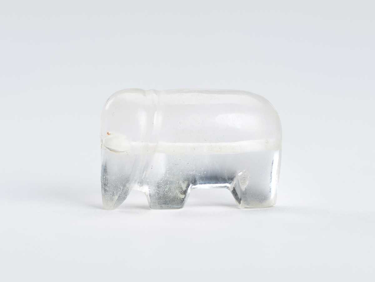 Lot 880 - A SMALL PYU ROCK CRYSTAL ‘ELEPHANT’ TALISMAN