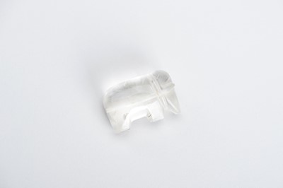 Lot 880 - A SMALL PYU ROCK CRYSTAL ‘ELEPHANT’ TALISMAN