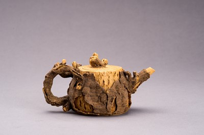 Lot 783 - AN YIXING ZISHA ‘TREE STUMP’ TEA POT