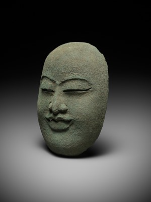 Lot 687 - A BRONZE DEATH MASK, GOA MADE, EAST JAVA, INDONESIA, 1ST MILLENNIUM BC - 1ST MILLENNIUM AD