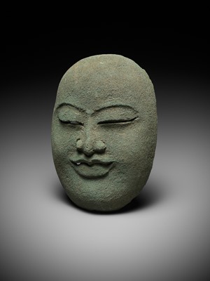 Lot 687 - A BRONZE DEATH MASK, GOA MADE, EAST JAVA, INDONESIA, 1ST MILLENNIUM BC - 1ST MILLENNIUM AD
