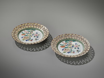 Lot 107 - A PAIR OF ‘SPOTTED BAMBOO’ FAMILLE ROSE DISHES, EARLY QIANLONG PERIOD