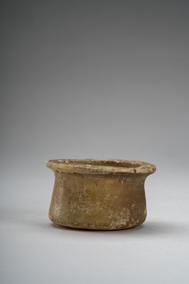 Lot 984 - A BACTRIAN CALCITE POT