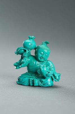 Lot 98 - A TURQUOISE CARVING OF A BOY