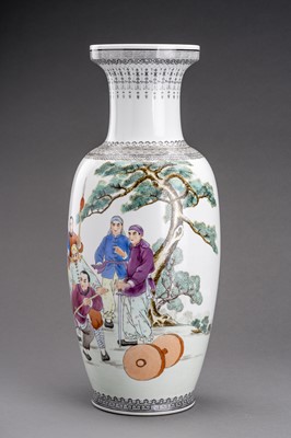 Lot 660 - A LARGE PORCELAIN ROULEAU VASE