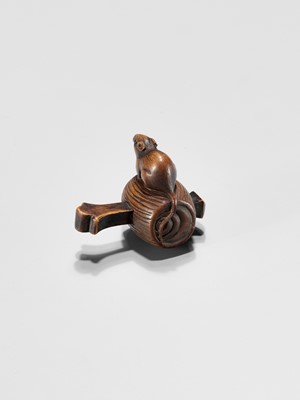 Lot 341 - A WOOD NETSUKE OF A RAT ON DAIKOKU’S WISH-GRANTING MALLET