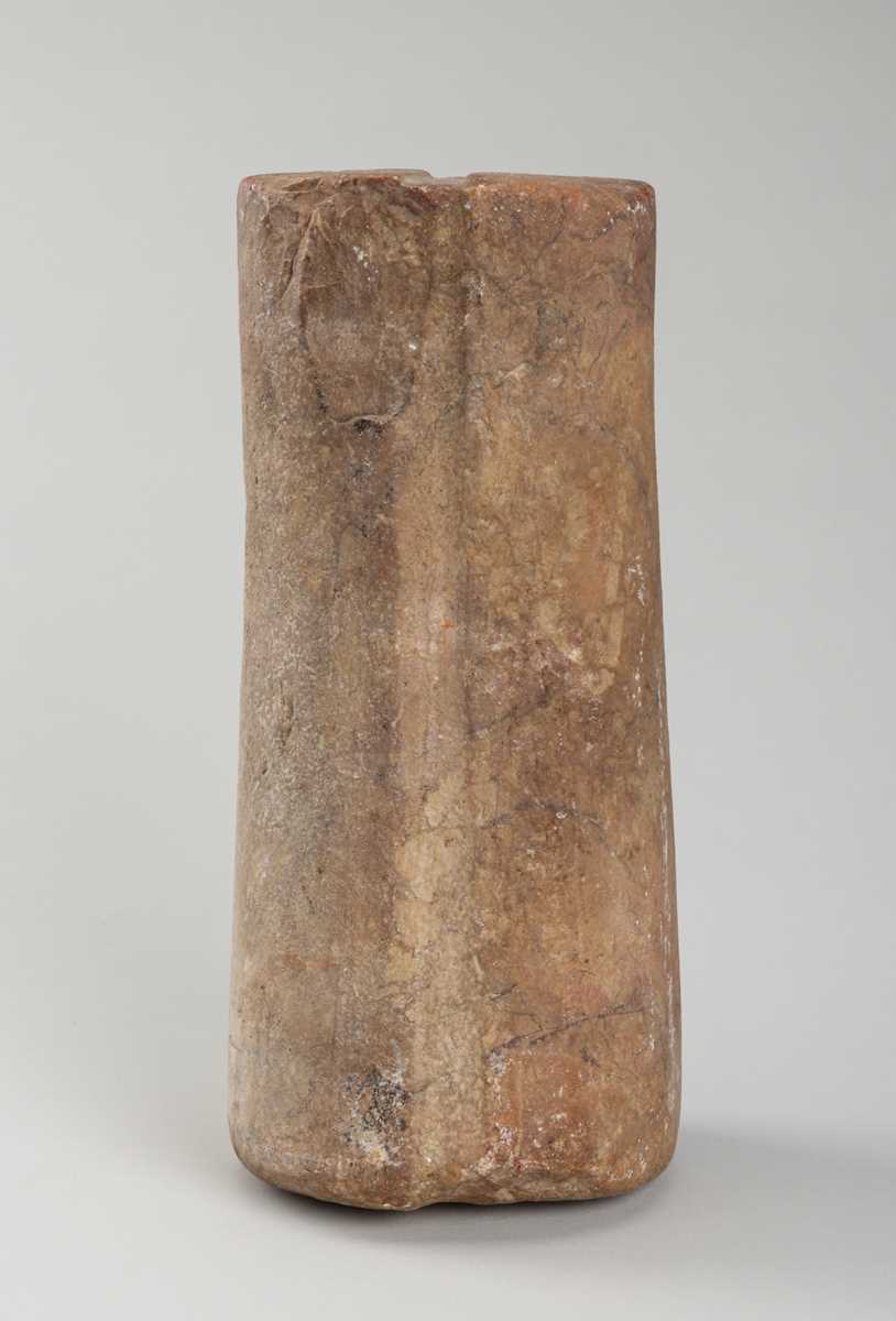 Lot 1268 - A BACTRIAN LIMESTONE COLUMN IDOL, LATE 3RD TO EARLY 2ND MILLENNIUM BC