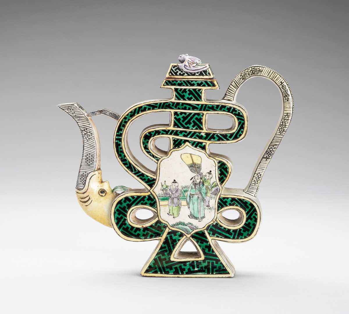 Lot 671 - A FAMILLE VERTE PORCELAIN PUZZLE TEAPOT, c. 1900s