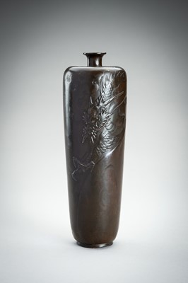 Lot 22 - OSHIMA JYOUN: A BRONZE VASE WITH A DRAGON, MEIJI