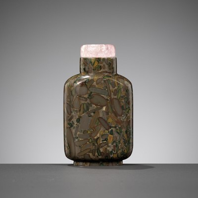 Lot 585 - A PUDDINGSTONE SNUFF BOTTLE, QING DYNASTY
