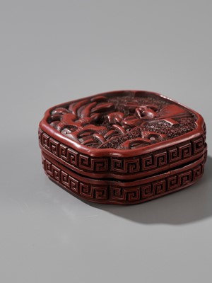 Lot 6 - A SMALL CINNABAR LACQUER BOX AND COVER, YUAN TO EARLY MING DYNASTY