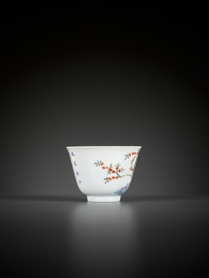 Lot 77 - A RARE WUCAI ‘MONTH’ CUP, KANGXI MARK AND PERIOD